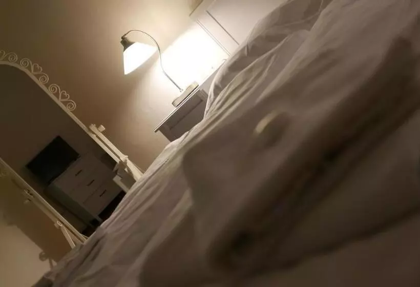 デラックスの４人部屋, Bílý Koníček