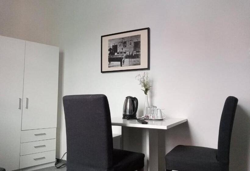 Pokój Ekonomiczny, Bílý Koníček