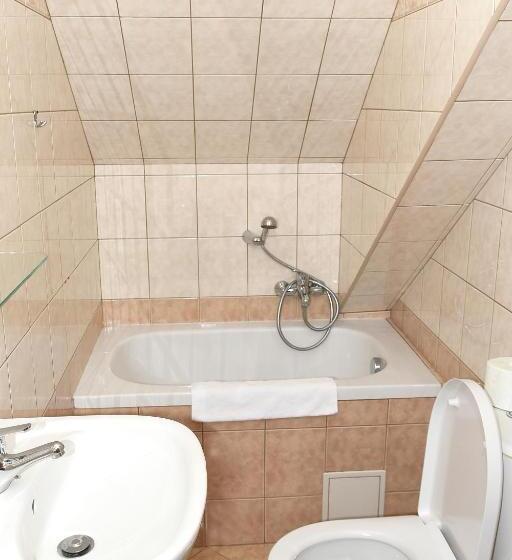 Pokój Ekonomiczny, Bílý Koníček