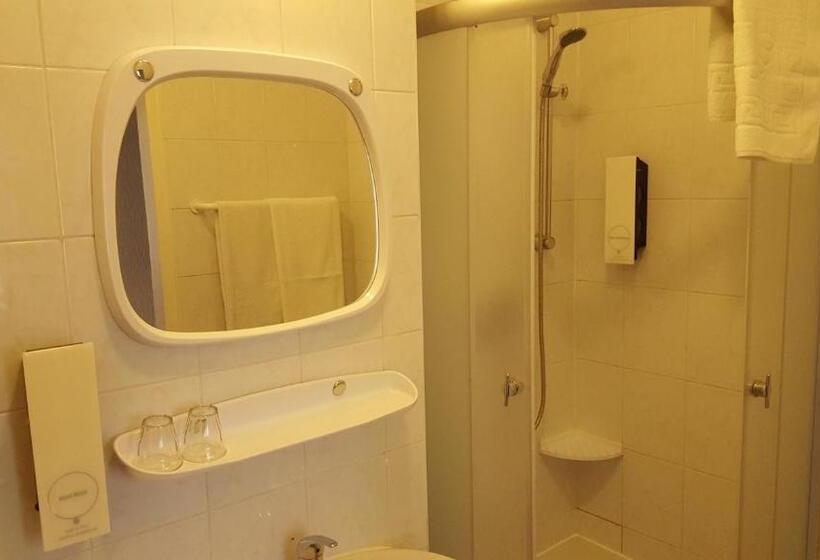 استودیوی استاندارد, Centrum25