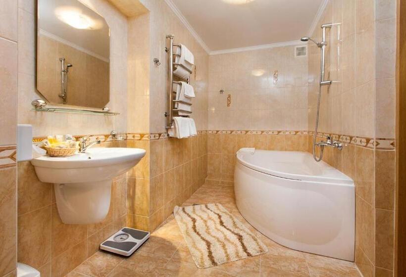 جناح ديلوكس, Conference Hotel Suputnyk