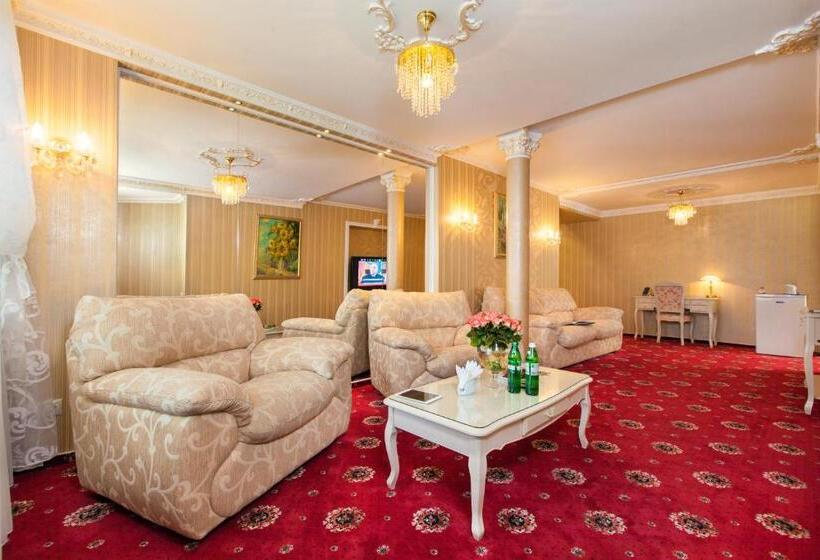 جناح ديلوكس, Conference Hotel Suputnyk