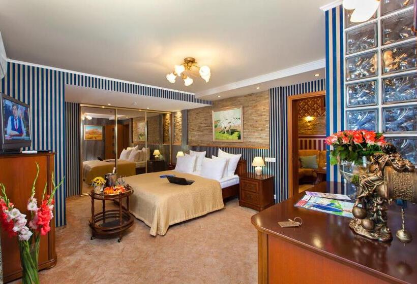 شقة غرفة واحدة, Conference Hotel Suputnyk