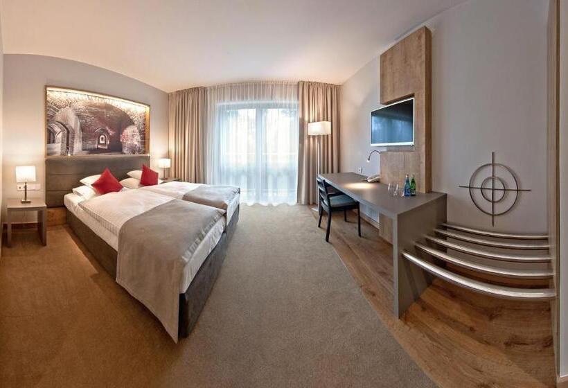 Quarto Comfort, Forza