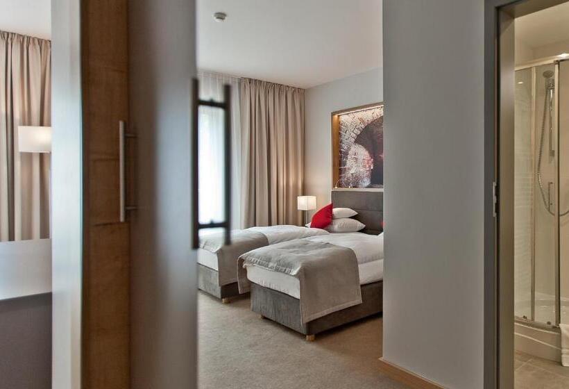 コンフォートルーム, Forza