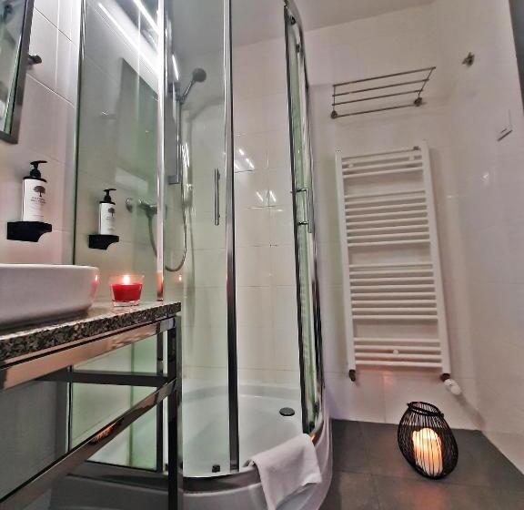 デラックスルーム, Forza