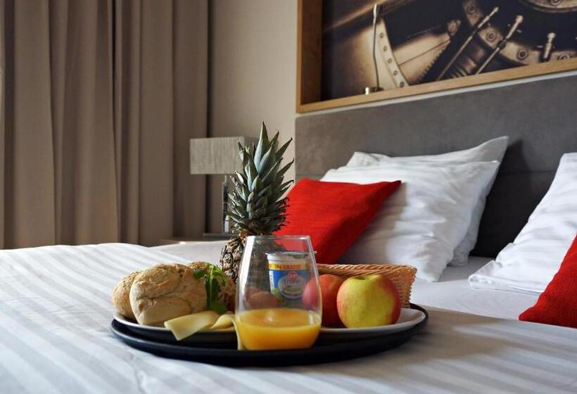 コンフォートルーム, Forza