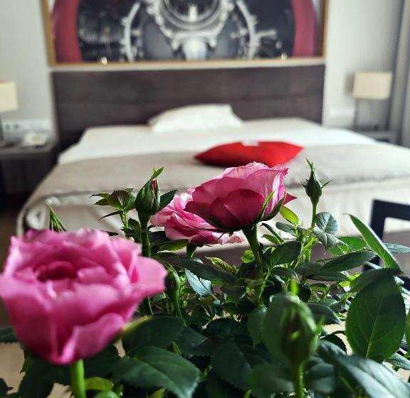 コンフォートルーム, Forza