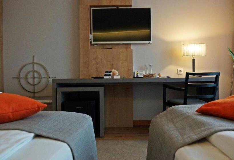 コンフォートルーム, Forza