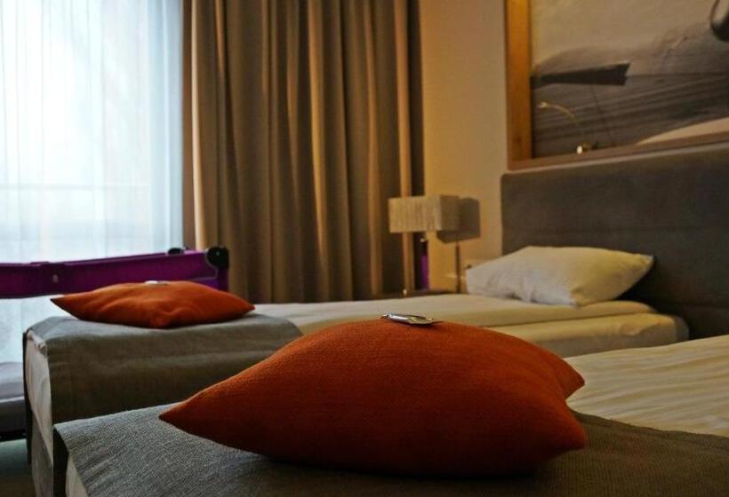 Quarto Comfort, Forza
