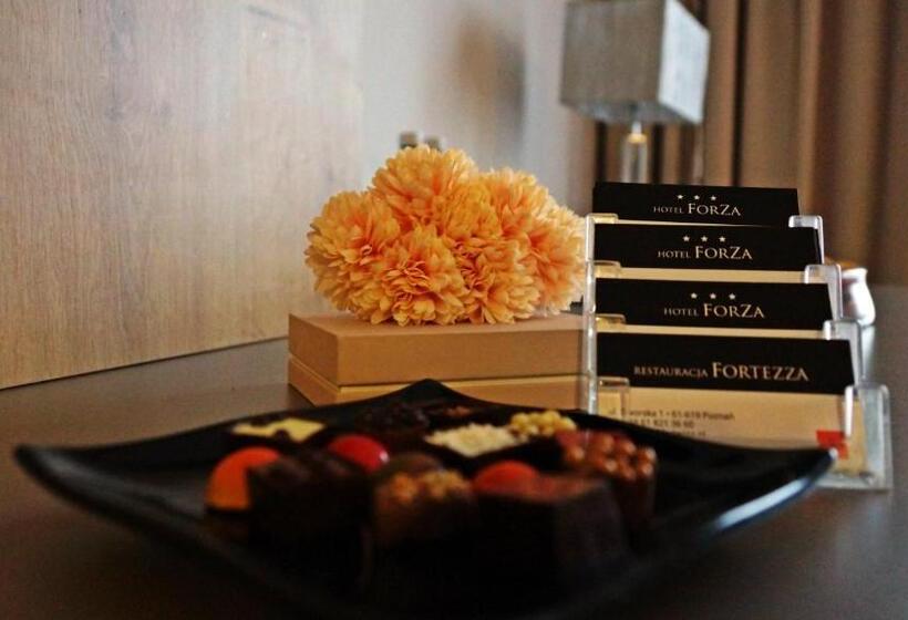 デラックスルーム, Forza