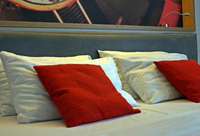 Quarto Comfort, Forza