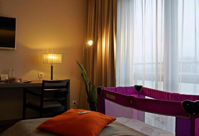 Quarto Comfort, Forza