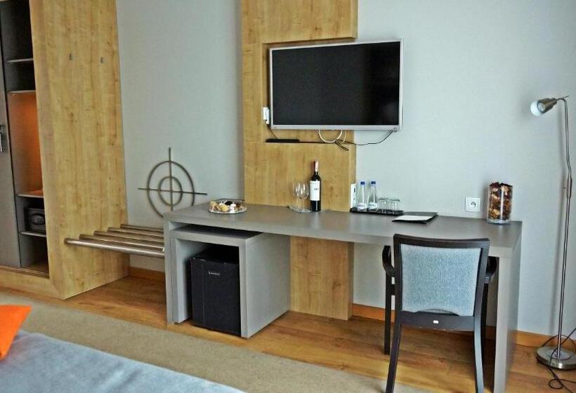 Quarto Comfort, Forza