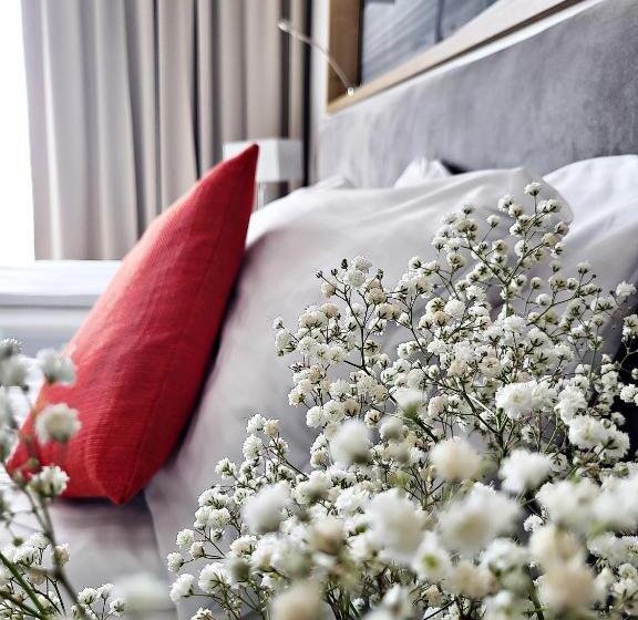 デラックスルーム, Forza