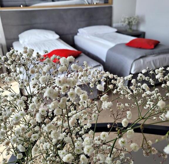 デラックスルーム, Forza