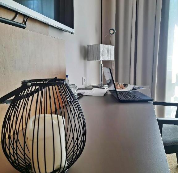 コンフォートルーム, Forza