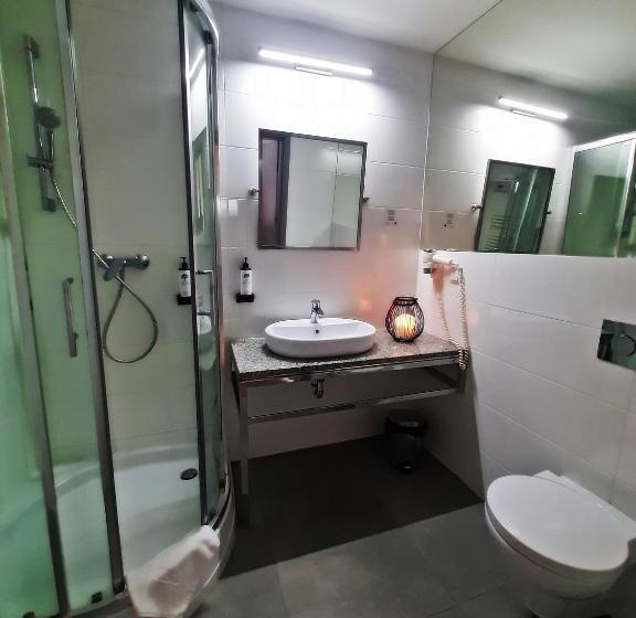 コンフォートルーム, Forza