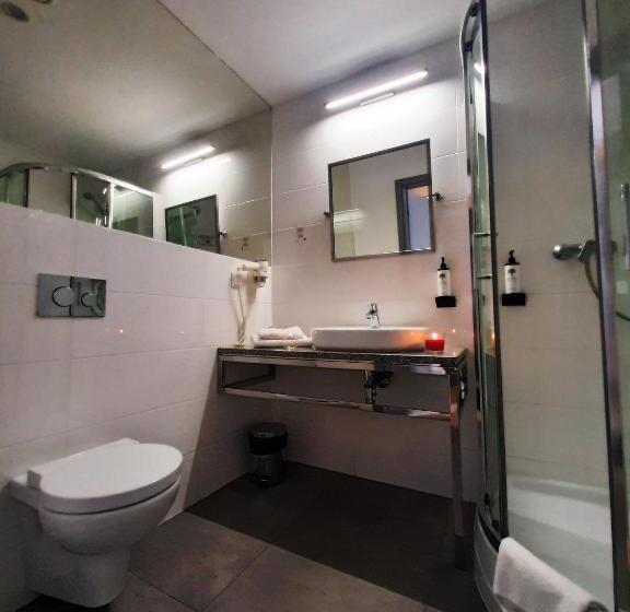 コンフォートルーム, Forza