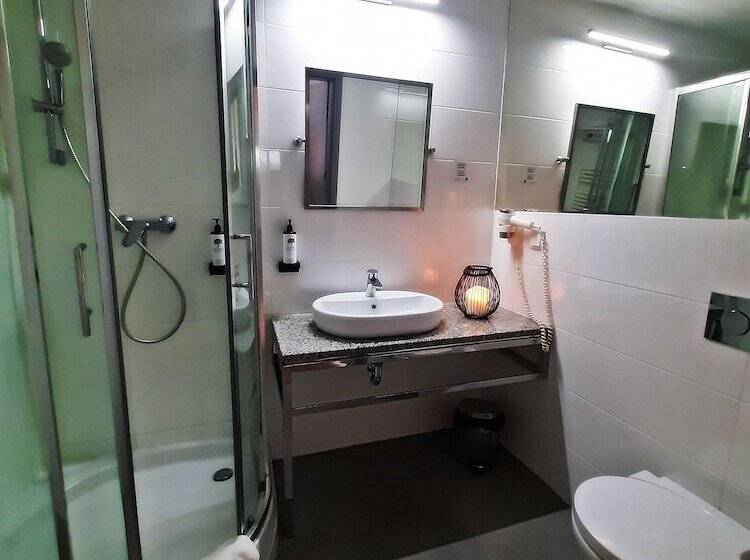 デラックスルーム, Forza