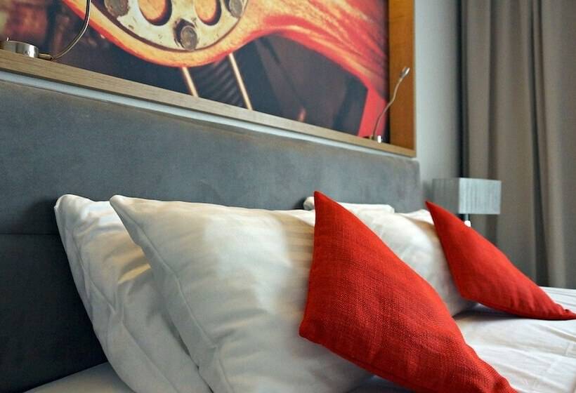 コンフォートルーム, Forza