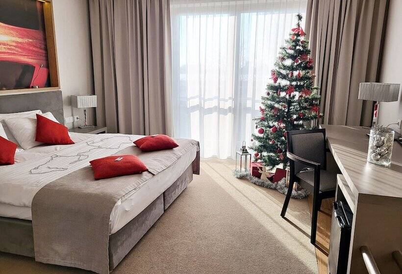 コンフォートルーム, Forza