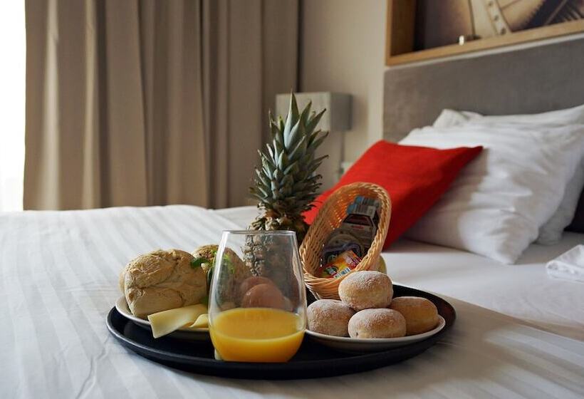 デラックスルーム, Forza