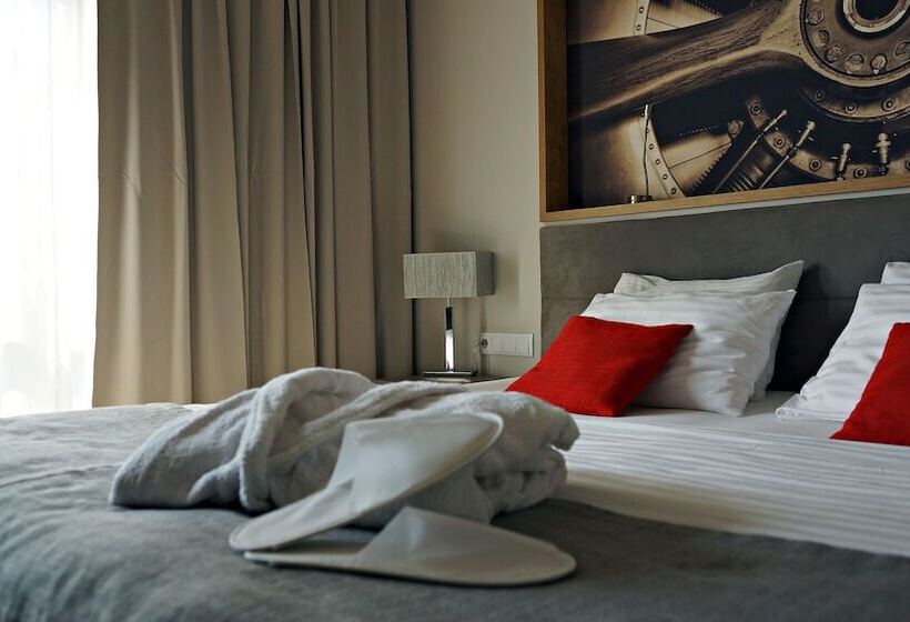 デラックスルーム, Forza