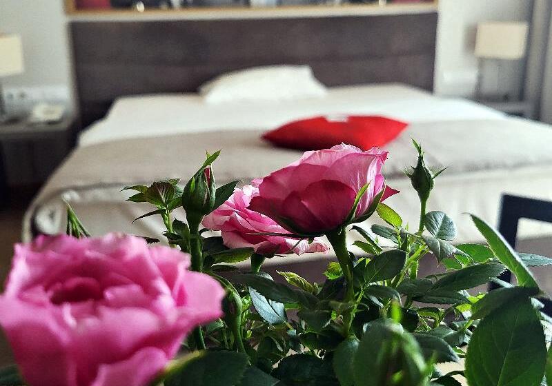 コンフォートルーム, Forza