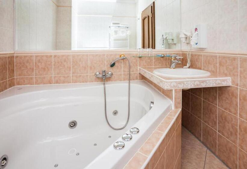 デラックスルーム, Jelínkova Vila