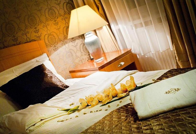 חדר סטנדרט, Mcm Plus