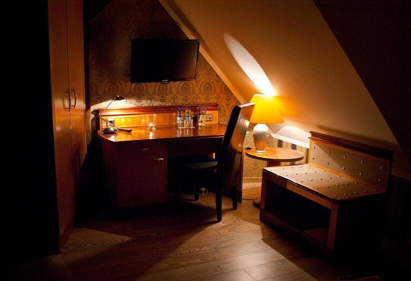 חדר סטנדרט, Mcm Plus