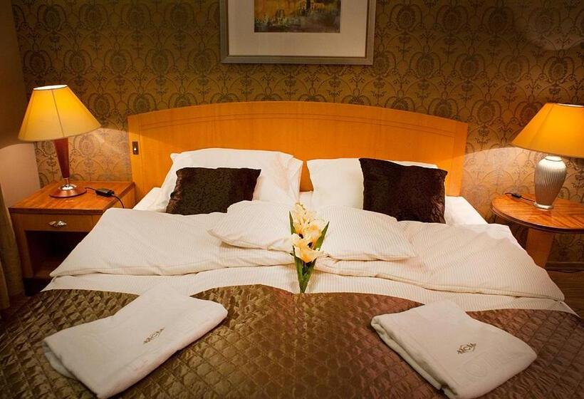 חדר סטנדרט, Mcm Plus