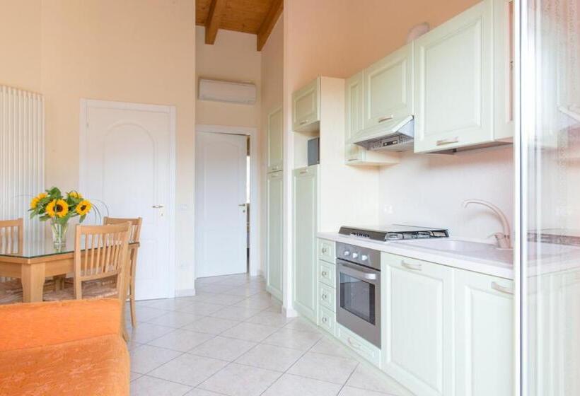 דירת חדר דלוקס, Residence Terry