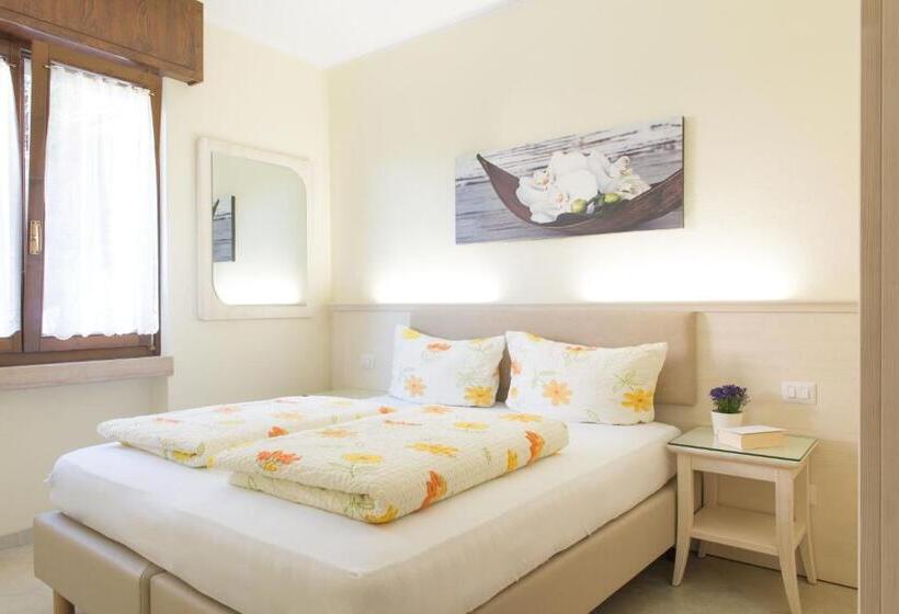 דירת שני חדרים, Residence Terry