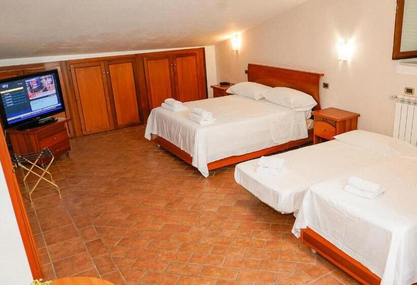 اتاق خانوادگی, Ristorante Garibaldi