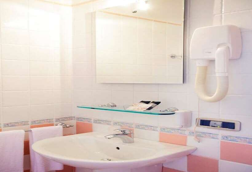 اتاق استاندارد یک نفره, Ristorante Garibaldi