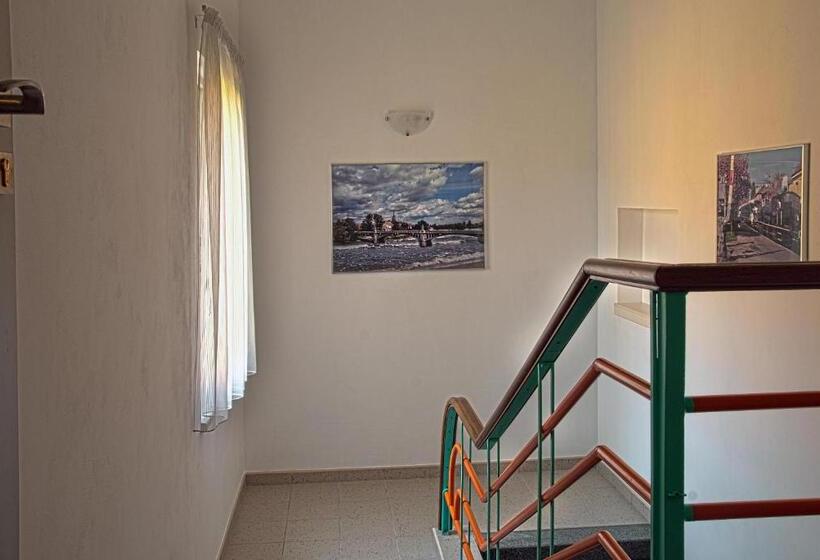 Студия Стандарт, Penzion U Vinotéky