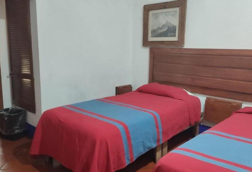 Четырехместный Номер Классик, Suites Del Centro