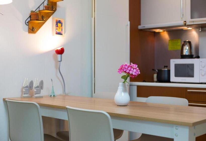 Quarto Familiar Deluxe, Sam Stay Hongdae