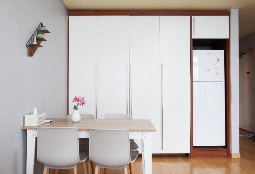 Quarto Familiar Deluxe, Sam Stay Hongdae