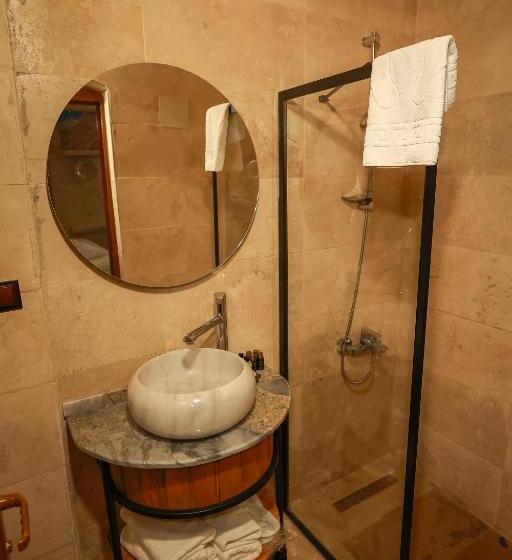 اتاق اکونومی, Mia Cappadocia Cave