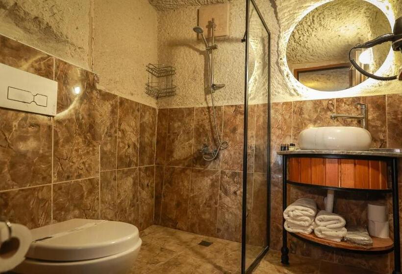 اتاق استاندارد با بالکن, Mia Cappadocia Cave