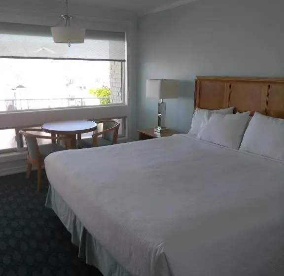 デラックスルーム, Sea Crest Inn