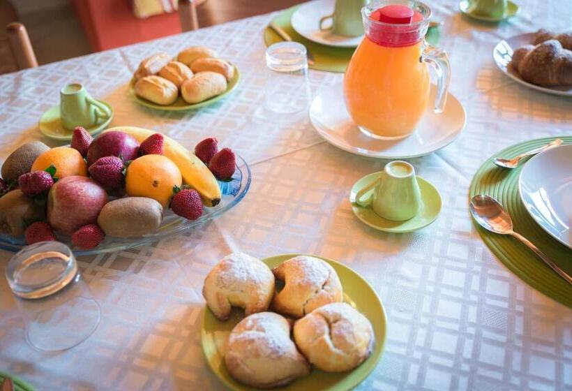 Номер Стандарт Трехместный, B&b Il Girasole