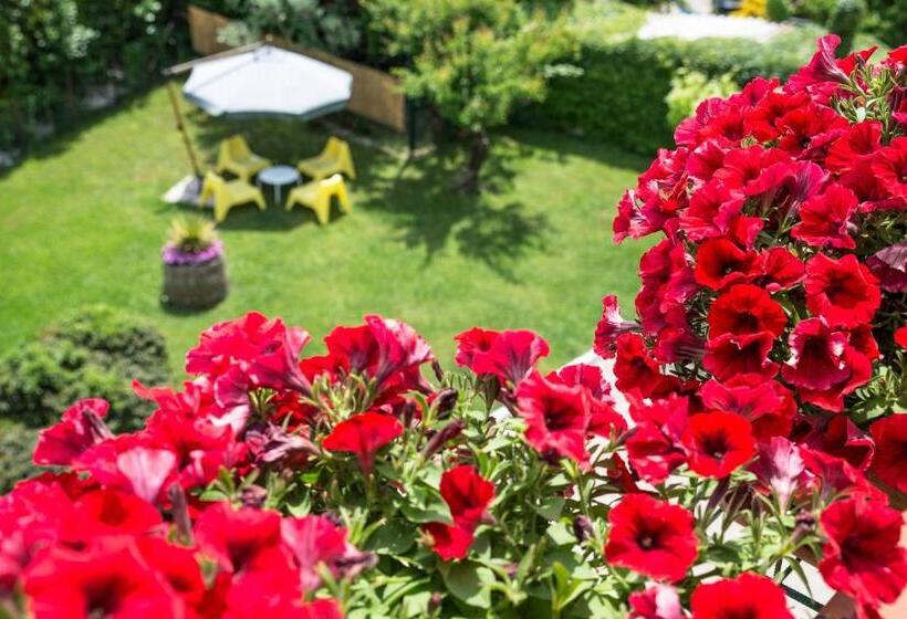 اتاق استاندارد سه نفره, B&b Il Girasole