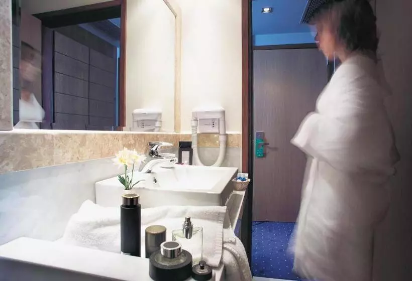 Chambre Standard, Dekelia