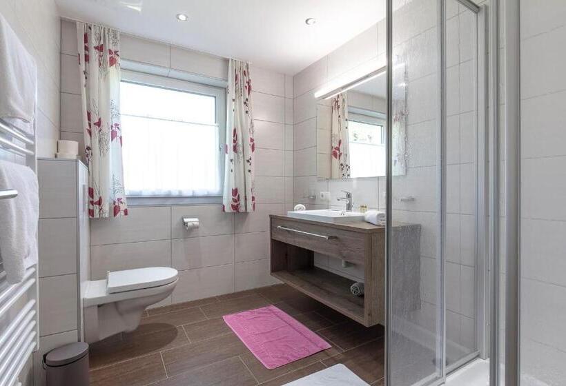 آپارتمان 1 خوابه با بالکن, Pension Jaqueline