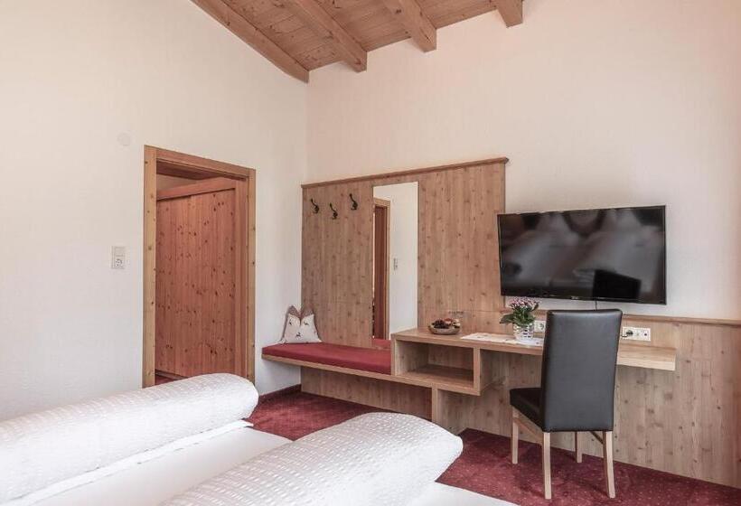 اتاق راحتی, Pension Jaqueline