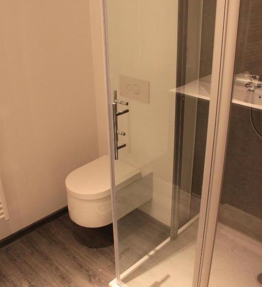 스탠다드 룸, Troll S Brauhaus